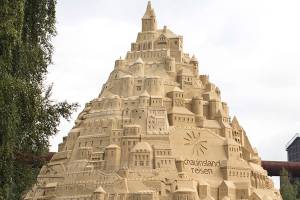World’s highest sandcastle built in German city