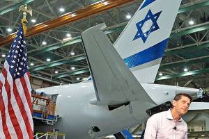 Boeing to boost Dreamliner output from 12 to 14 a month