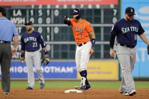 Paxton stumbles in return, Mariners fall to Astros 5-2