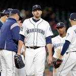 M’s lose to Rangers 4-2, late-season skid hits 6 games