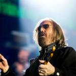 Tom Petty and the Heartbreakers perform at Wrigley Field in Chicago on June 29. (Armando L. Sanchez/Chicago Tribune)
