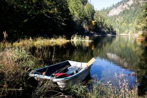 Pilot in helicopter crash has died; 2nd man expected to live