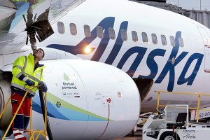 Alaska Airlines struggles to bring Virgin America on board