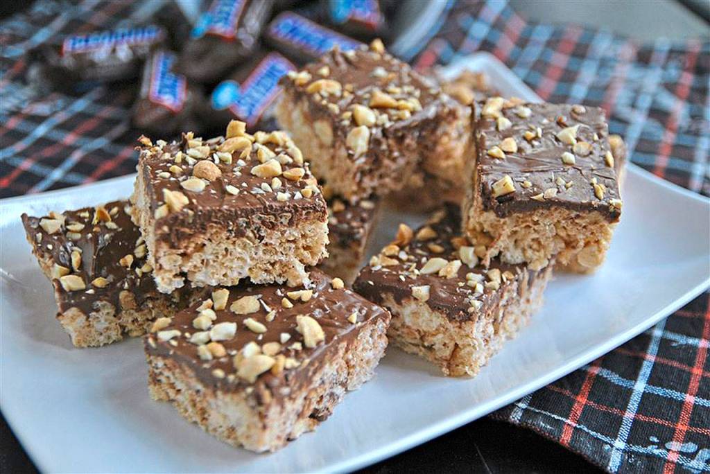 Next time you make Rice Krispies Treats, sneak a chopped-up candy bar into the gooey snacks. (Gretchen McKay/Pittsburgh Post-Gazette)
