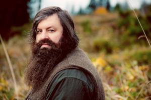 Bradford Loomis performs Saturday in Marysville.