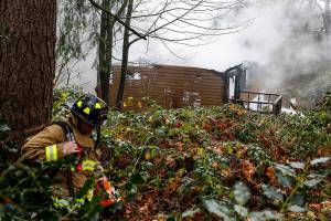 Man’s body found in garage of burning Lynnwood house