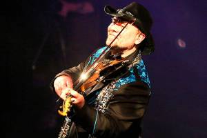 Geoffrey Castle returns for 10th annual Celtic Christmas concert