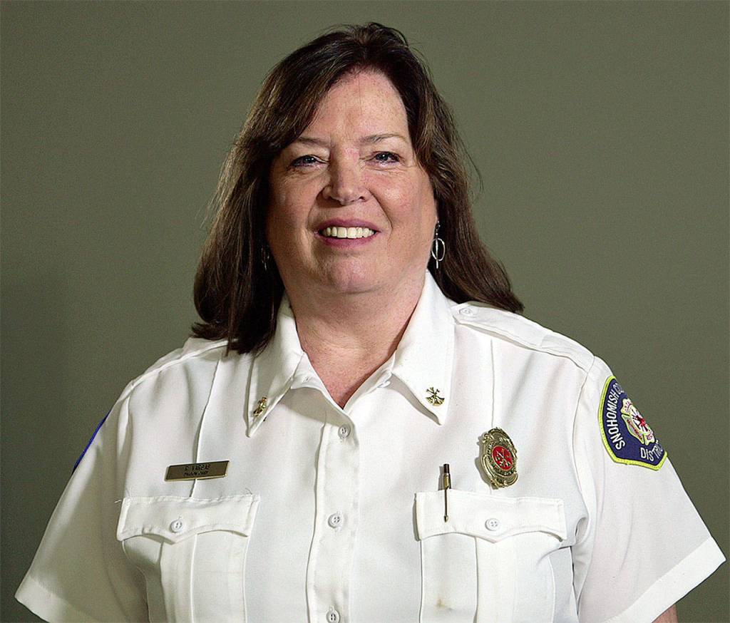 Robin Vargas, an emergency medical technician, was headed home from an emergency medical services conference when a man on her flight from Houston collapsed before takeoff. She orchestrated an emergency response, including CPR, on the plane before paramedics arrived.