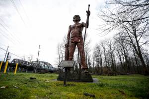 Sultan to build new bridge for pedestrians, bicyclists