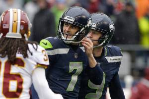 Seahawks sticking behind kicker Walsh despite struggles