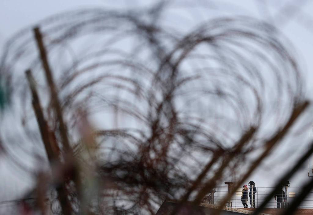 UN imposes tough new sanctions on North Korea