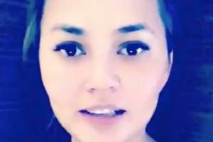 Plane returns to LA and Chrissy Tiegen live tweets it all