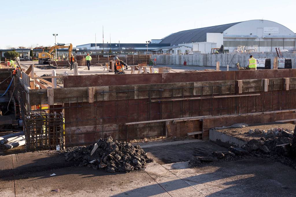 The construction site for Paine Fields new commercial airport terminal. (Ian Terry / The Herald)