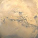 Mars hides thick sheets of ice just below the surface