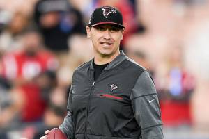 Falcons’ offensive coordinator Sarkasian to return in 2018