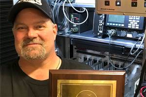 Edmonds honors employee