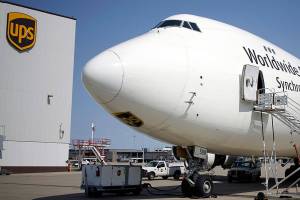 Boeing’s fading 747 program gets lifeline as UPS buys 14 more