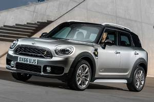 Mini Cooper Countryman makes a plug-in power play