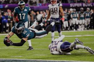 Eagles hold off Patriots 41-33 in Super Bowl LII