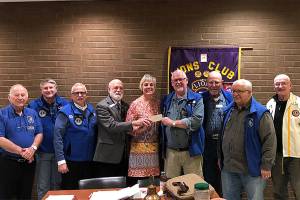 Edmonds Lions Club donates to food bank