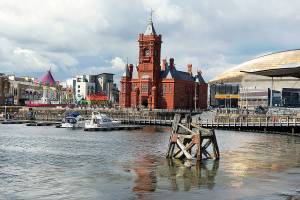 Welsh revival: Cardiff sheds rust-belt past for glossy future