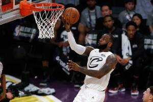 Team LeBron edges Team Stephen in NBA All-Star Game