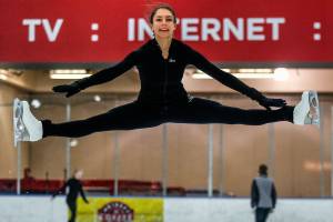 Nira Barlow, 16, is a standout in Susannah Hall McAllisters Everett Figure Skating Class. (Dan Bates / The Herald)