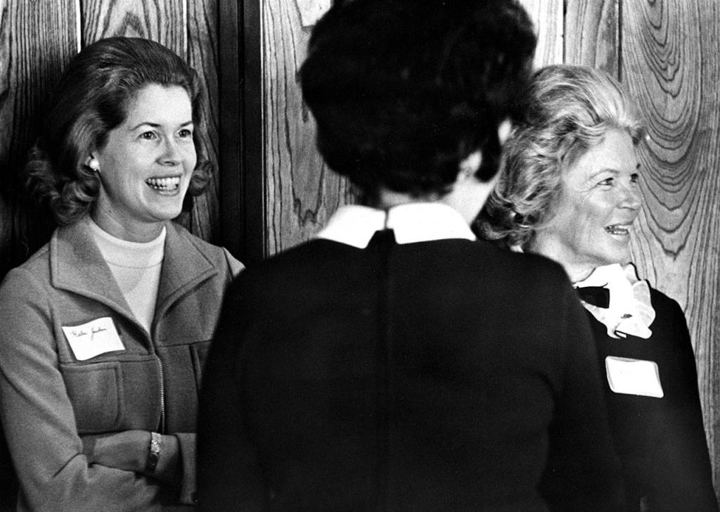 Helen Jackson, left, and Ethel Rosellini, wife of former Gov. Albert Rosellini, at an Everett Yacht Club luncheon in October 1972. (Herald file)