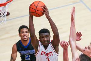 Star guard’s rebounding jump-starts Everett CC’s offense
