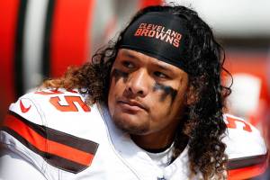 Browns trade Shelton to Patriots