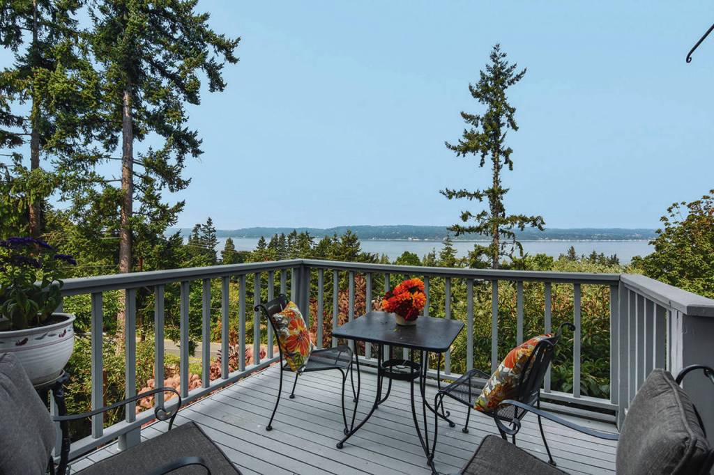 Beautiful Sound Views in Old Town Mukilteo