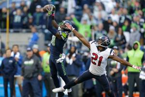Seahawks lose TE Graham, WR Richardson in free agency