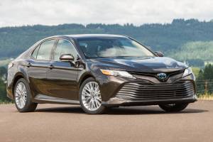 2018 Toyota Camry Hybrid SEL: an improved bestseller