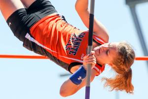 A former gymnast hopes to be a two-sport state champ