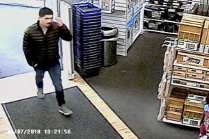 Police seek well-traveled pickpockets after thefts here