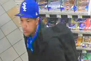 Police seek man after stabbing and robbery south of Everett