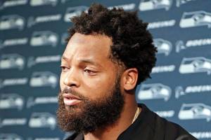 Former Seahawk Bennett charged in injury of stadium worker