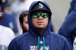 Servais names Hernandez the Mariners’ opening-day starter