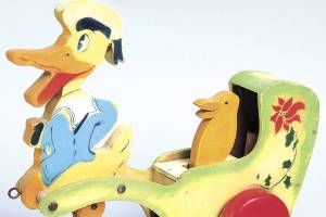 1930’s Donald Duck knock-off made in China sells for $4,200