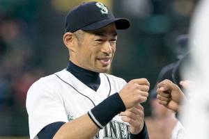 Hernandez, Cruz lead Mariners over Indians in season opener