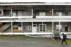 Everett levies $1,000 fine against owner of condemned apartments
