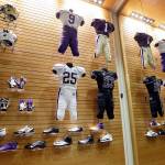 UW athletics signs 10-year apparel deal with adidas