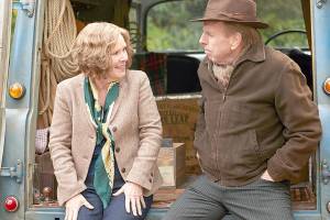 A cast of old pros brings life to formulaic ‘Finding Your Feet’
