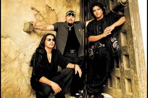 Los Lonely Boys promise to keep it real at Everett gig