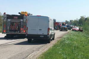 Child ejected, adult injured in I-5 rollover near Arlington