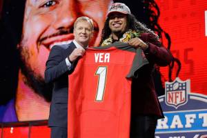Tampa Bay takes UW’s Vea No. 12 in NFL draft