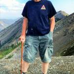 Bill Bates, at 91, atop Slate Peak while on his last hike in the North Cascades. Bates, former editor and publisher of the Snohomish Tribune, died April 24 at age 95. (Bates family photo)