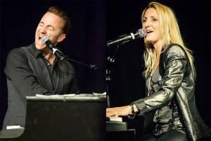 Lynnwood couple’s dueling-piano act brings energy, fun