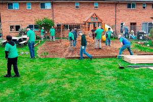 Comcast employees help shelter
