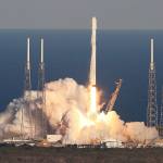 A SpaceX Falcon 9 rocket lifts off April 18 from Cape Canaveral Air Force Station in Florida. (Red Huber/Orlando Sentinel)